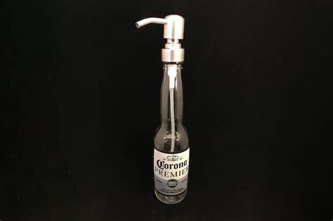 Ilustračné foto fľaše bezlepkového piva Celia