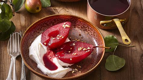 Pošírované hrušky vo víne