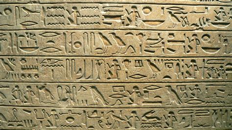 Staroegyptské hieroglyfy zobrazujúce výrobu piva