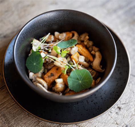 Misku s grilovanou hlívou ustricovou