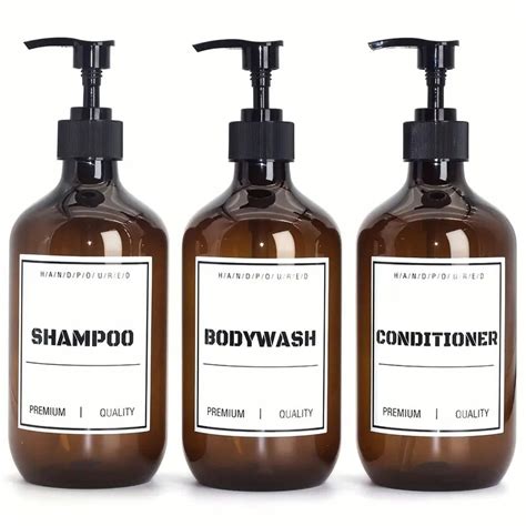 Fľaše s tmavým bazovým likérom