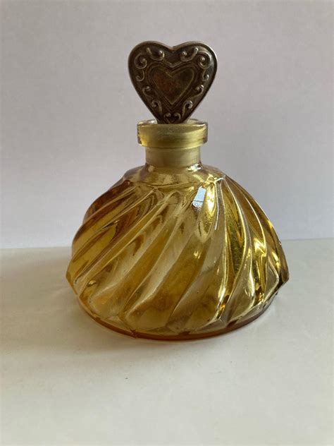 Historický sklenený flakón