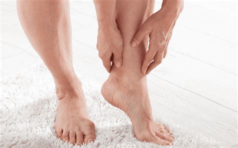 opuchnuté nohy a ruky