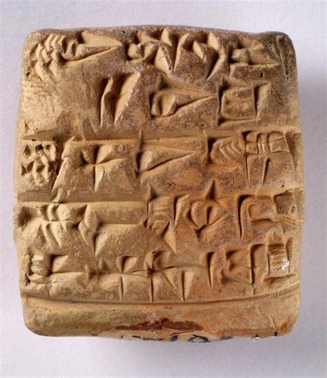 staroveké hlinené nádoby na pivo