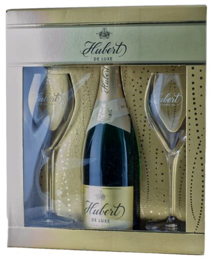 servírovaný Hubert De Luxe v pohári