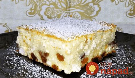 karibský koláč s rumom a hrozienkami