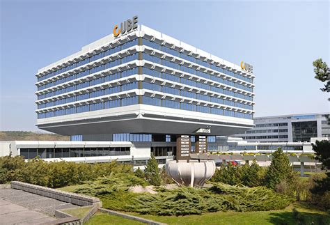 Budova bývalého Kurhotela v Piešťanoch