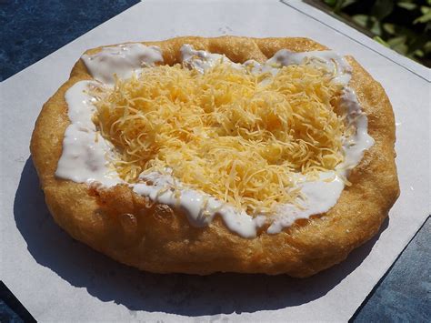 Tradičné maďarské langoše