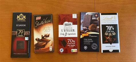 Tabuľka kvalitnej horkej čokolády s viditeľným lomom