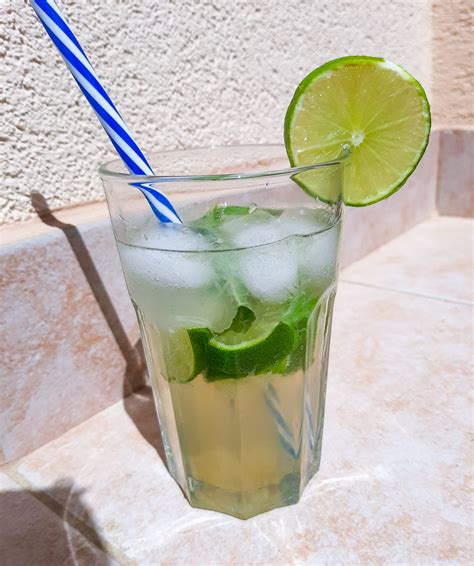 Nealkoholické Mojito