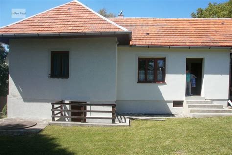 Tradičný gazdovský domček vo Veľkej Tŕni