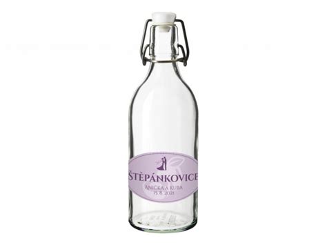 Fľaša Bošáckej marhuľovice