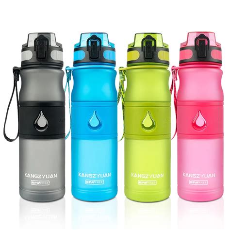 Fľaše s nealkoholickými destilátmi