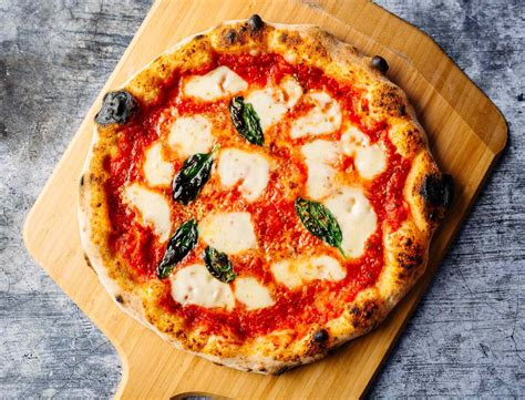 rozmanitá pizza