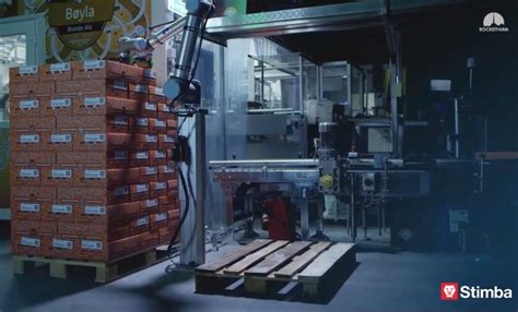 Archívna fotografia robotníkov v pivovare Stein