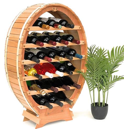 drevený sud prerobený na stojan na víno