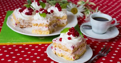 Ríbezľové kríky s plodmi