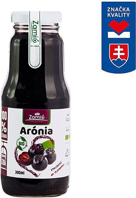 Fľaše s aróniovou šťavou