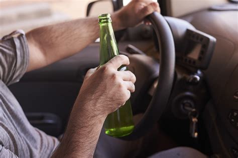 Graf zobrazujúci pokles počtu vodičov pod vplyvom alkoholu