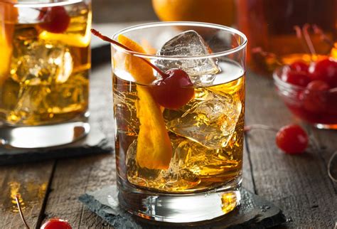 Koktail s ovocím a whisky
