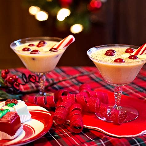 Ilustrácia fliaš s vaječným likérom pripravených na darovanie