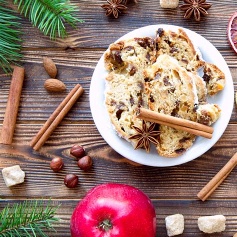 Zmes vianočného korenia a ovocia