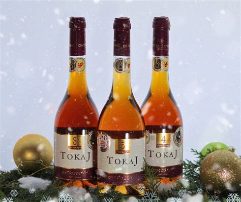 Fľaša s tradičným tokajským vínom