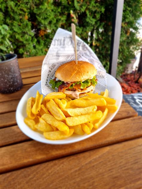 Detail jedla - Burger Klasik