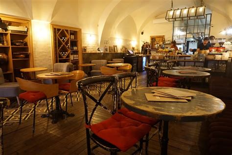 Interiér reštaurácie Staničný Pivovar v Košiciach