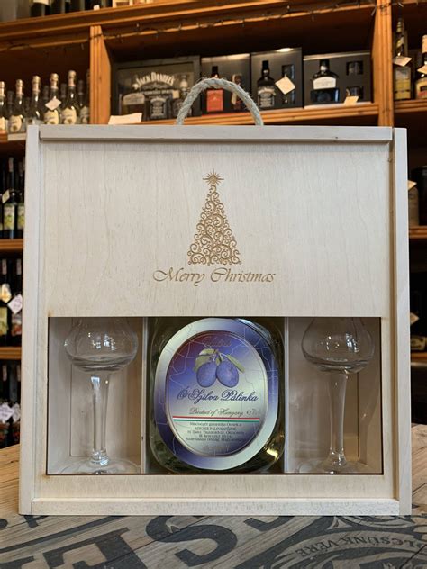 Elegantné darčekové balenie fľaše slivovice