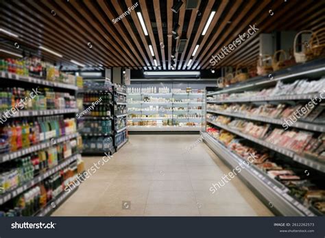 Fínsky supermarket s rôznymi produktami