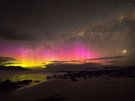 farebná polárna žiara