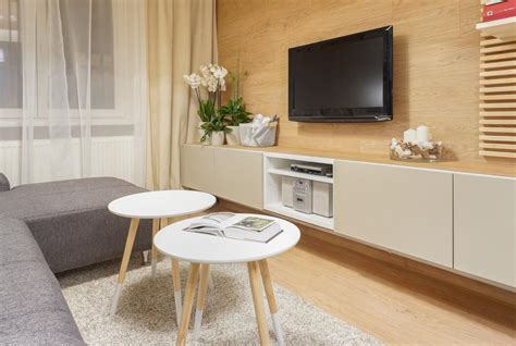 Interiér obývacej izby s modernou komodou